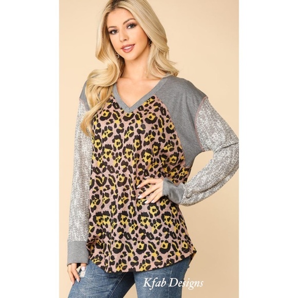 GIGIO OVERSIZED V Neck Animal Print Soft Knit Mauve Mix Reverse Stitch Top! - Picture 1 of 5